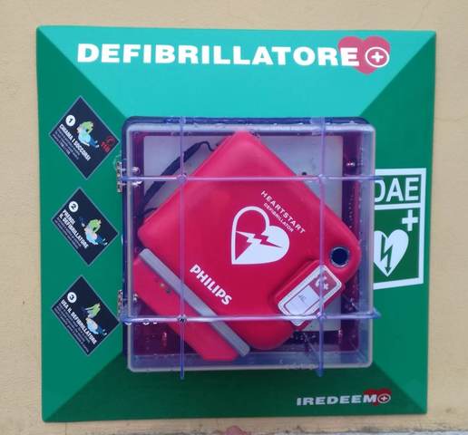 Installazione defibrillatori automatici 